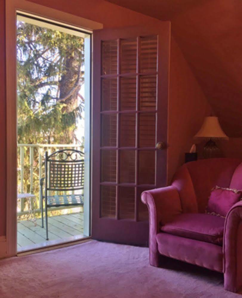 Inn At The Canal Bed & Breakfast Chesapeake City Bagian luar foto